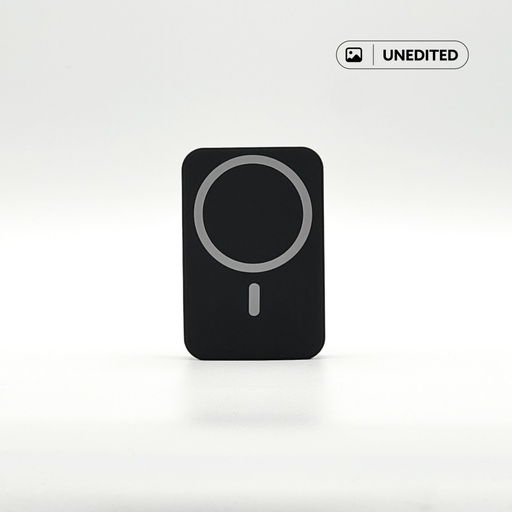 Maglite 5K - 5000 mAh Magnetic Wireless Power Bank - Black 